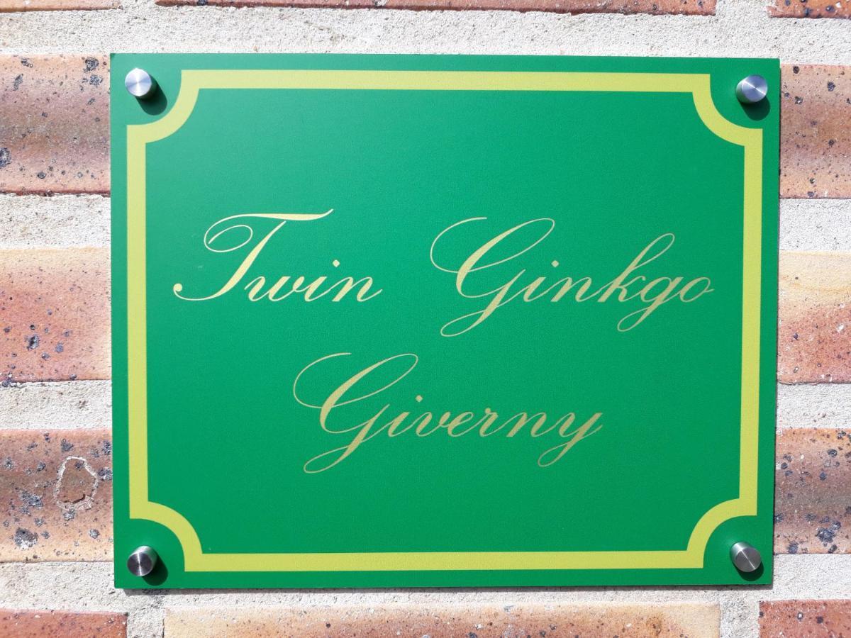 Twin Ginkgo Villa Живерни Екстериор снимка
