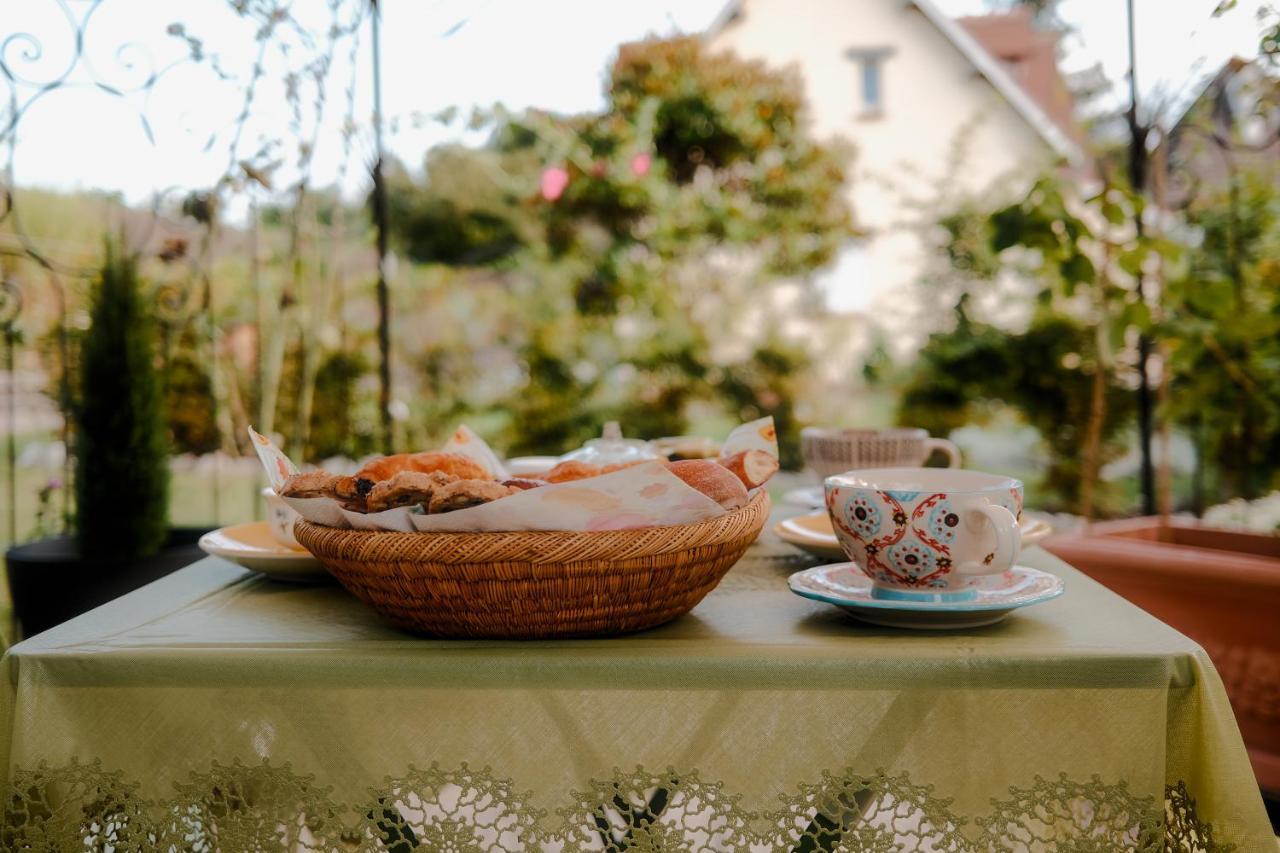 Twin Ginkgo Villa Живерни Екстериор снимка