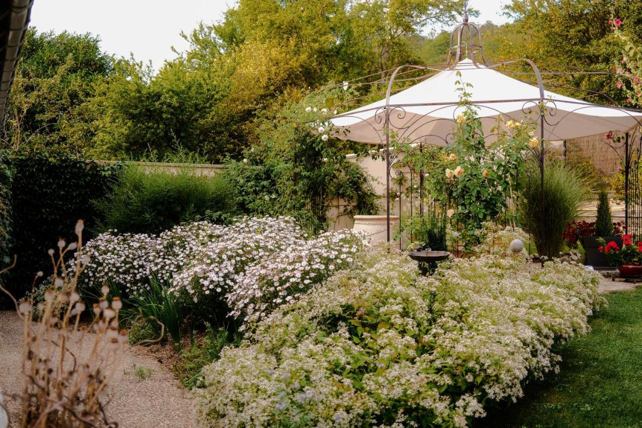 Twin Ginkgo Villa Живерни Екстериор снимка